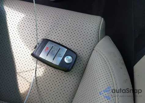 2020 Kia Sportage S z USA, uszkodzony, nr VIN KNDP63AC6L7684037